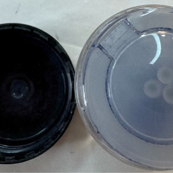 Younique Moodstruck Minerals Pigment Matte Eyeshadow - Twitterpated - Picture 3 of 4